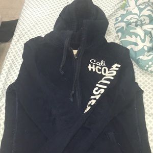 Hollister Hoodie!!